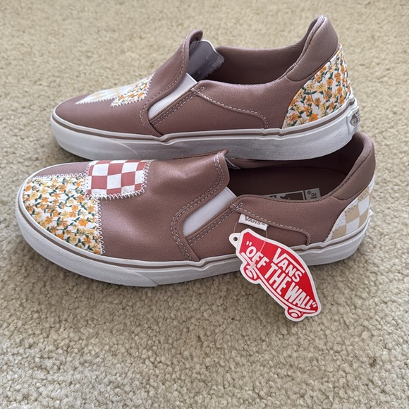 Vans Womens Patchwork Slip-On Sneakers - Tan/Multi color. Women’s size 9.5 NWOB - Picture 8 of 8